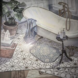 Elegant White and Gold Bathtub Mat